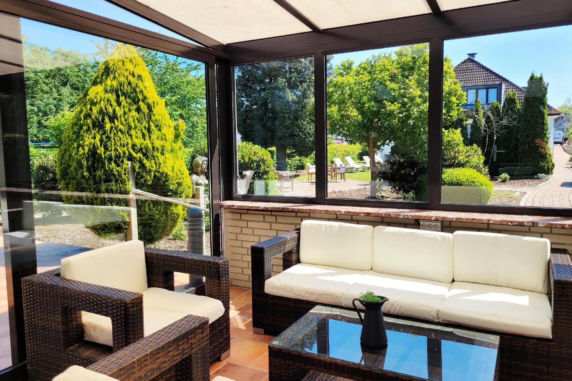 Moderne 1 Zimmer Ferienwohnung Im Landhaus Haffkrug Mit Terrasse, Gartenblick Und Parkplatz In Ruhiger Lage Шарбойц Экстерьер фото