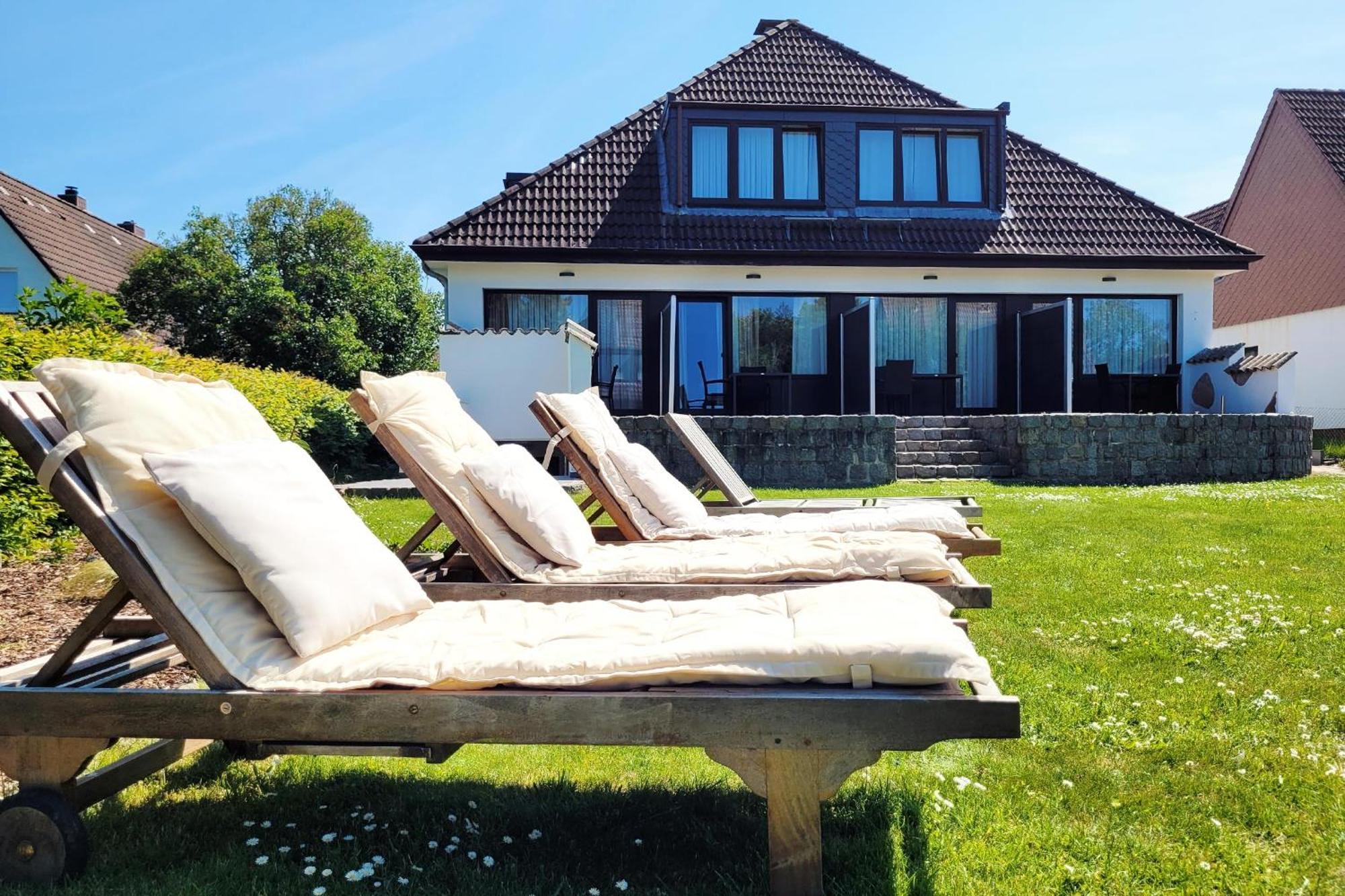 Moderne 1 Zimmer Ferienwohnung Im Landhaus Haffkrug Mit Terrasse, Gartenblick Und Parkplatz In Ruhiger Lage Шарбойц Экстерьер фото